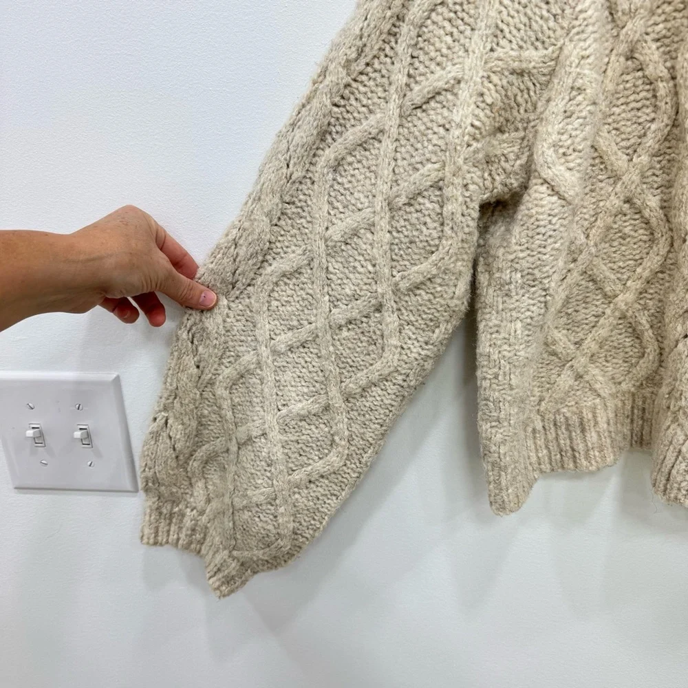 Lucky Brand Cozy Cable Knit Button Front Cardigan Cream size Medium cottage core - Picture 4 of 8